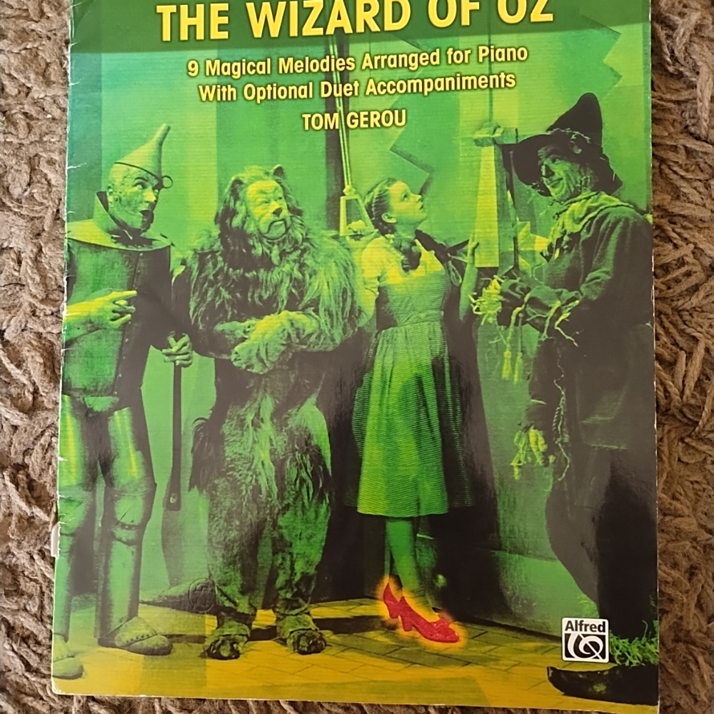 5 Finger Wizard of Oz piano book